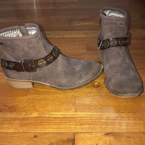 Roxy Ankle Boots